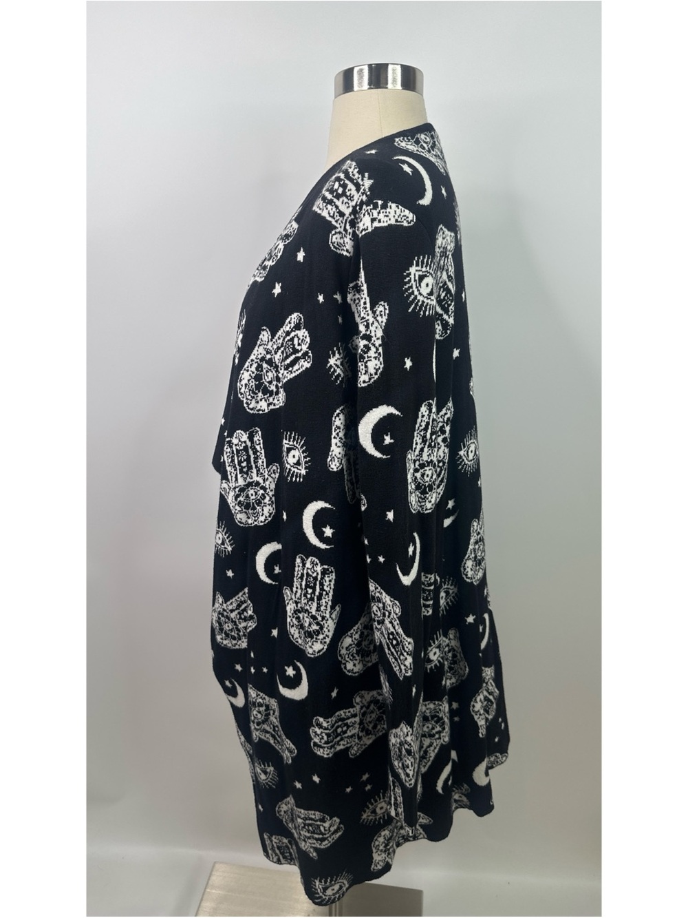 Hot Topic Hamsa Hand Flyaway Open Front Cardigan - Picture 3 of 10